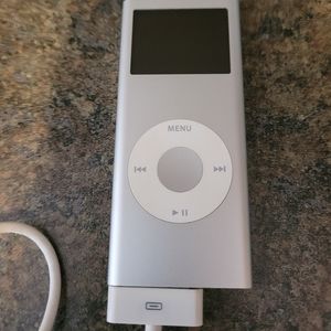 Apple IPod Nano 1st gen 2gb in Excellent condition